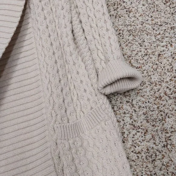 3308 Size XL Leo & Nicole Tan Cardigan Sweater. - Picture 2 of 7